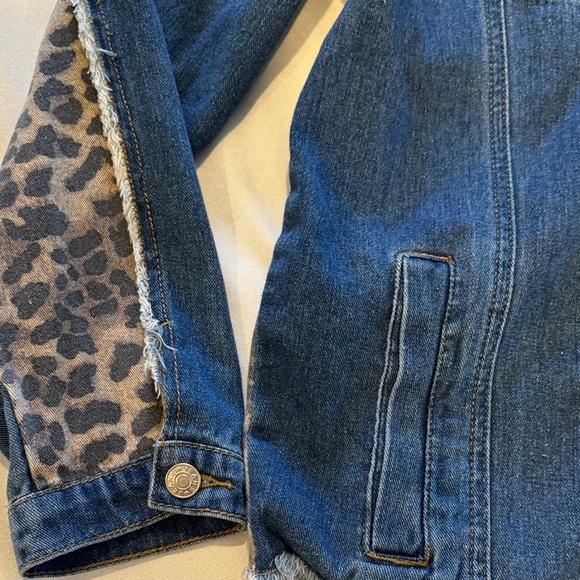 Now N Forever Women’s Leopard Print Denim Jacket S/M - Picture 4 of 7